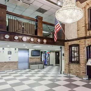 Hotel Howard Johnson By Wyndham Airport **