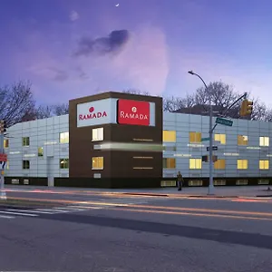 Hotel Ramada By Wyndham Bronx ***